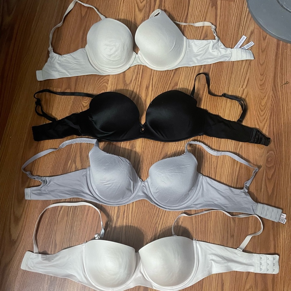 3 Victoria secret bras and 1 aerie bra
